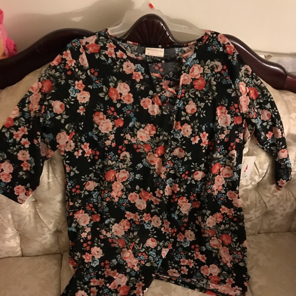 Tunic Top - Picture 2 of 6
